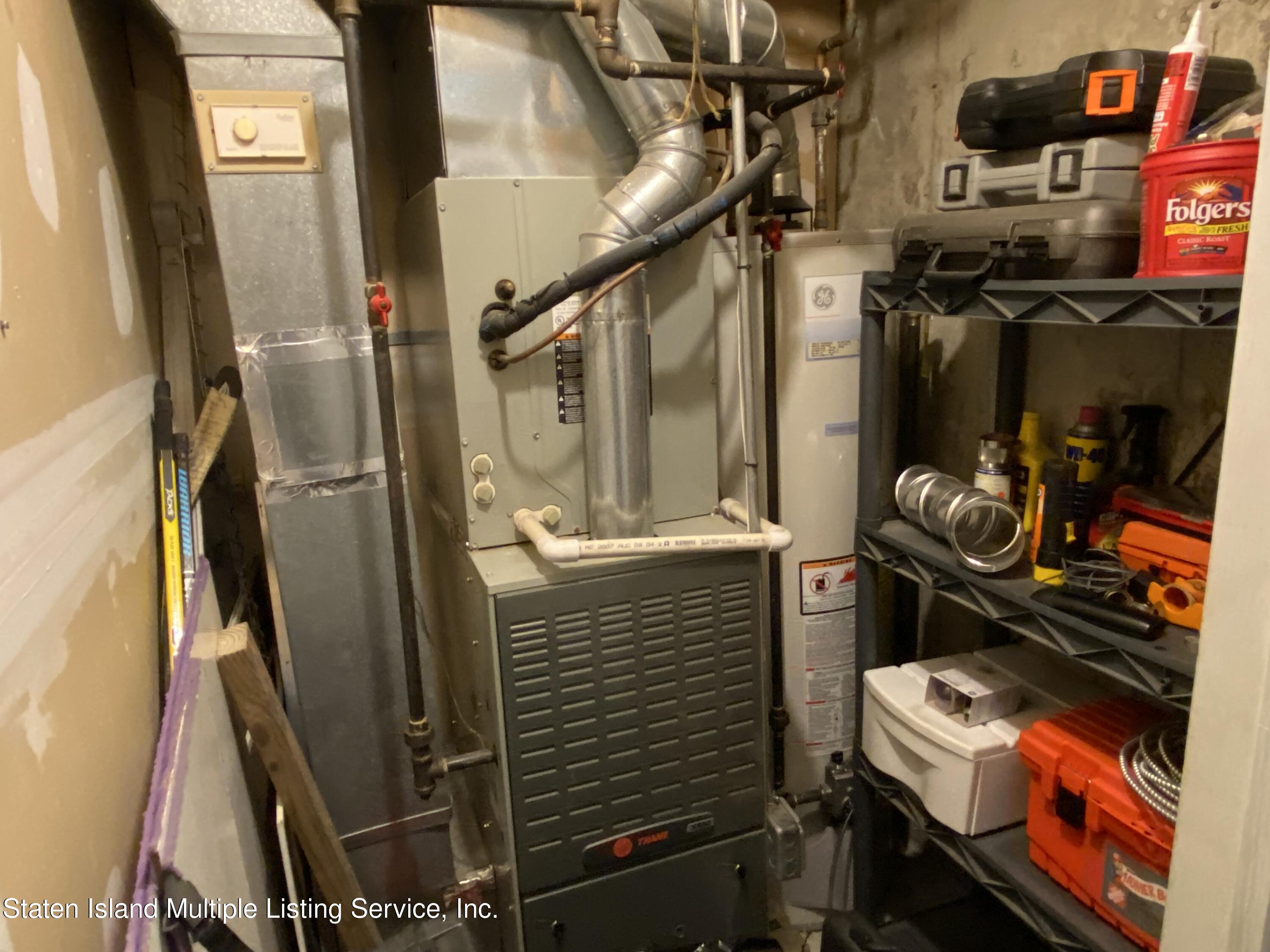 171 Lorraine Loop Staten Island, NY 10309 - Photo 19 of 24 Utilities