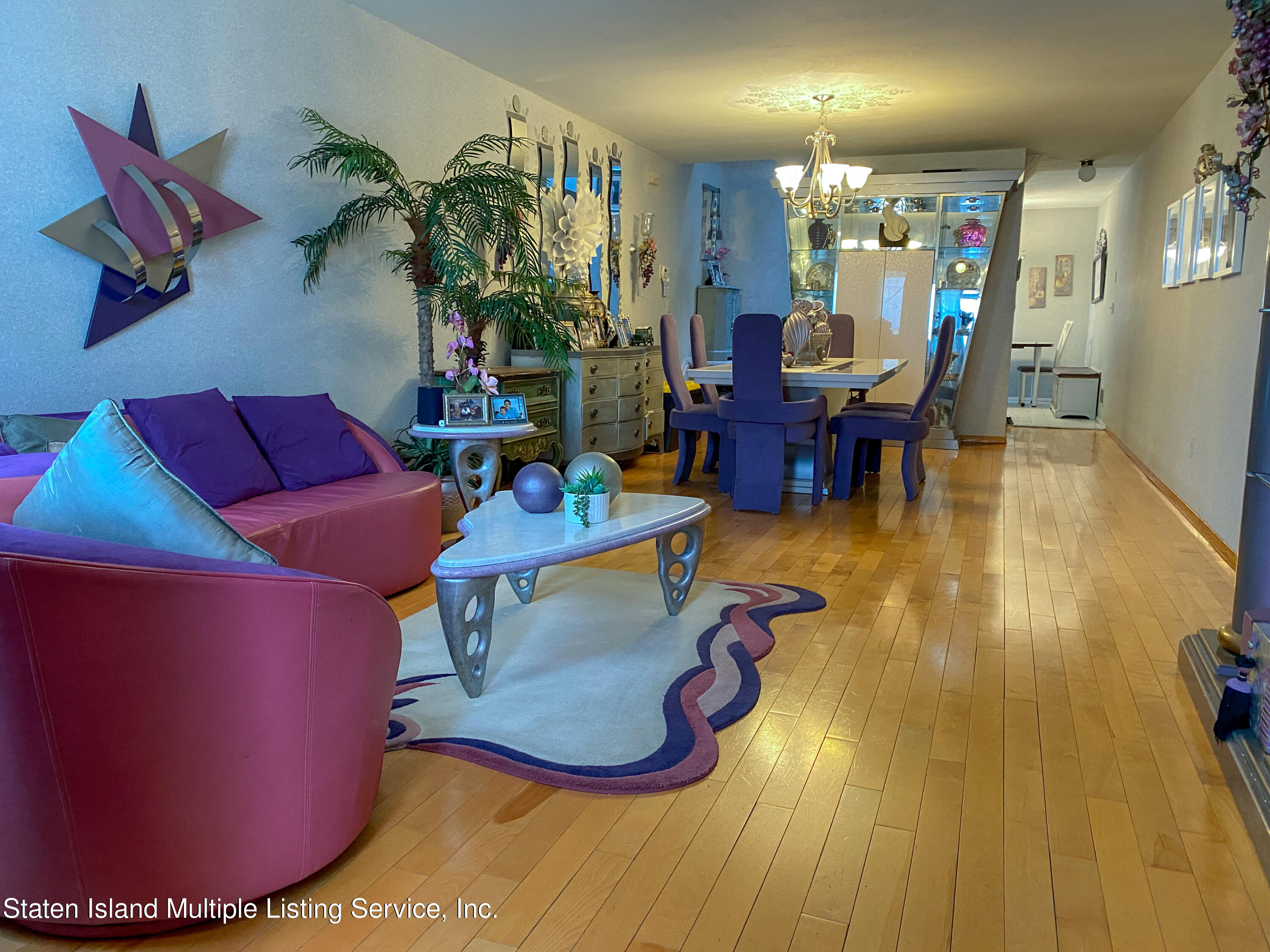 171 Lorraine Loop Staten Island, NY 10309 - Photo 2 of 24 Lving room