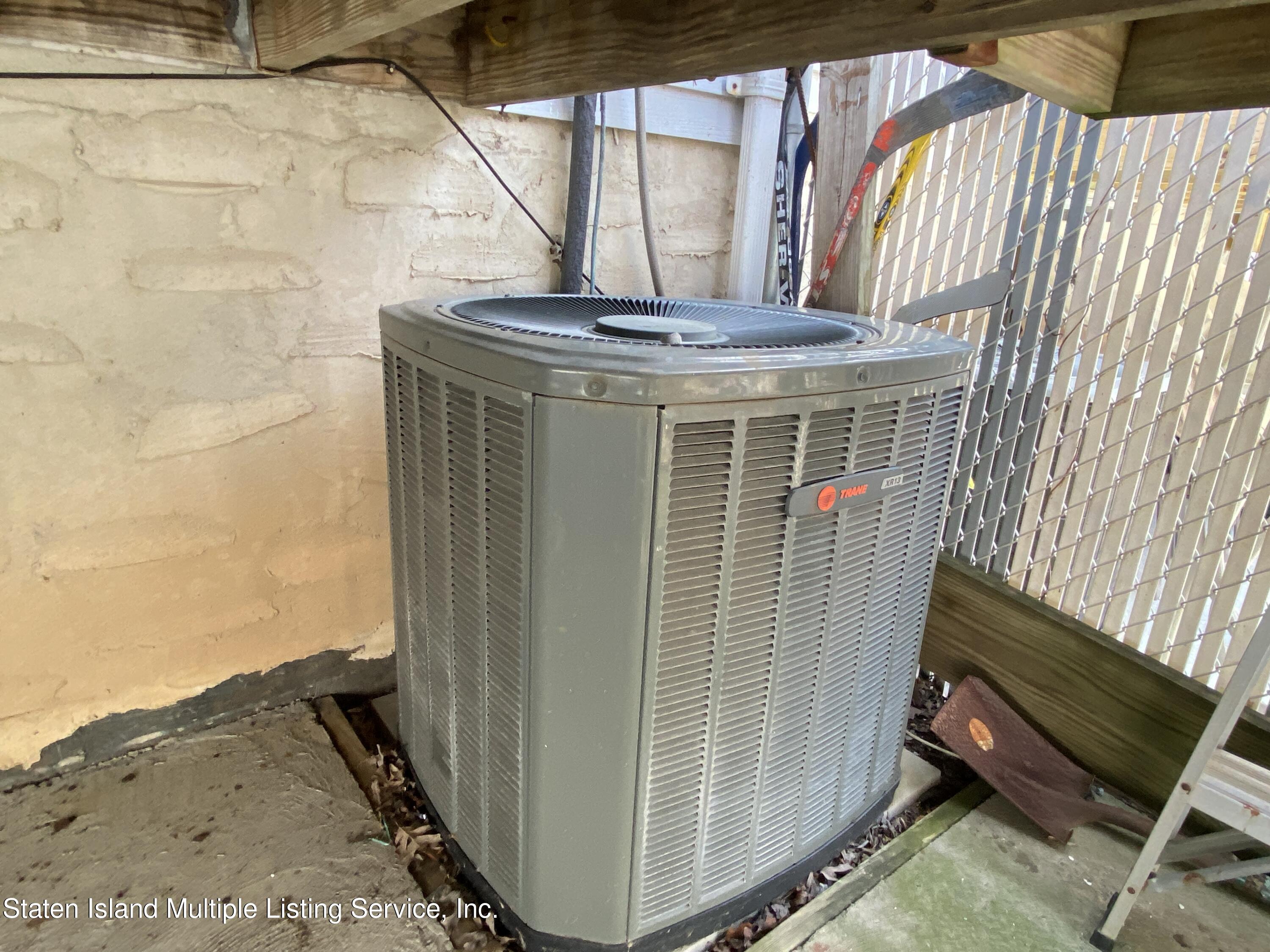 171 Lorraine Loop Staten Island, NY 10309 - Photo 23 of 24 Newer central AC