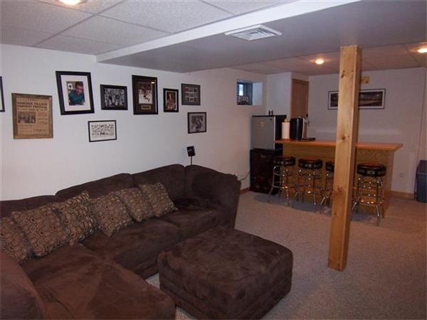 6 Mirror Road Billerica, MA 01821 - Photo 12 of 23 Gallery Image 12
