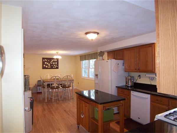 6 Mirror Road Billerica, MA 01821 - Photo 4 of 23 Gallery Image 4