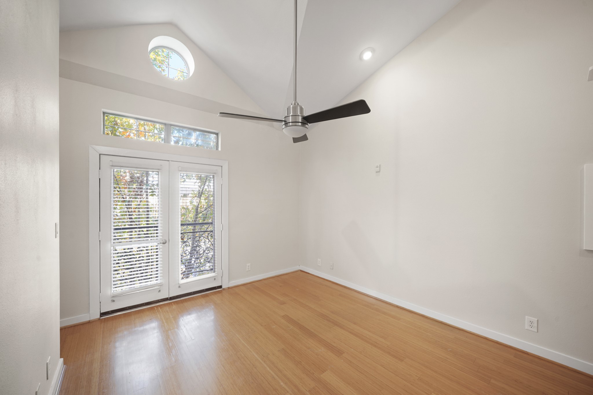 806 Jackson Hill Street, Unit 302 Houston, TX 77007 - Photo 19 of 26 a view of entryway with wooden floor