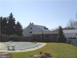 423 Ruth Avenue Aston, PA 19014 - Photo 3 of 6 Gallery Image 3