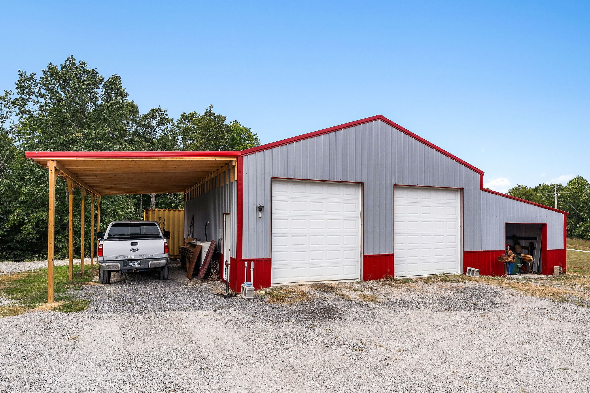 6995 Ashburn Road Baxter, TN 38544 - Photo 16 of 61 Building #1 RV garage doors