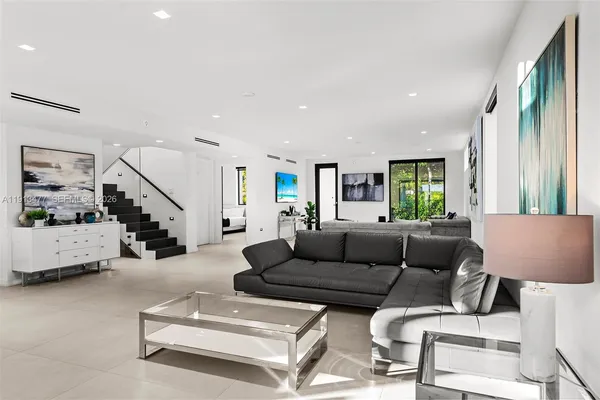 $1,760,000 | 2572 Northeast 182nd Terrace, North Miami Beach, FL 33160
