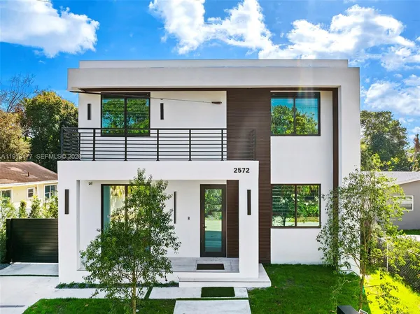$1,760,000 | 2572 Northeast 182nd Terrace, North Miami Beach, FL 33160