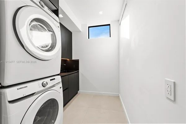 $1,760,000 | 2572 Northeast 182nd Terrace, North Miami Beach, FL 33160