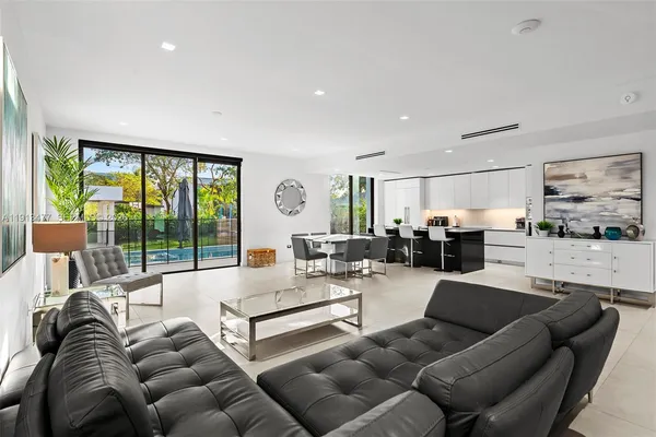$1,760,000 | 2572 Northeast 182nd Terrace, North Miami Beach, FL 33160