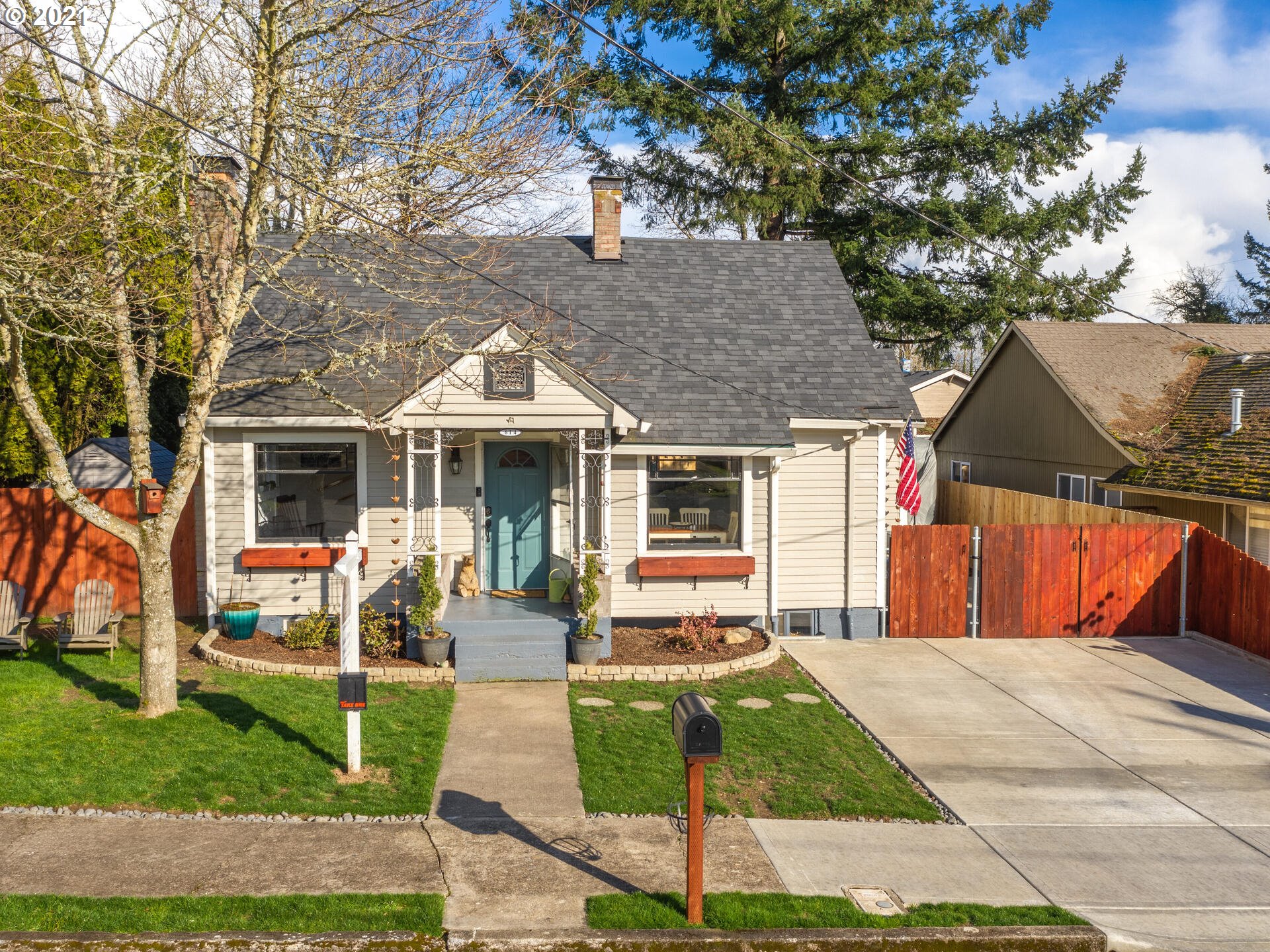 614 Southwest Utah Street Camas, WA 98607 - Photo 1 of 29