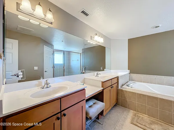 $3,650 | 110 Warsteiner Way, Unit 301, Melbourne Beach, FL 32951