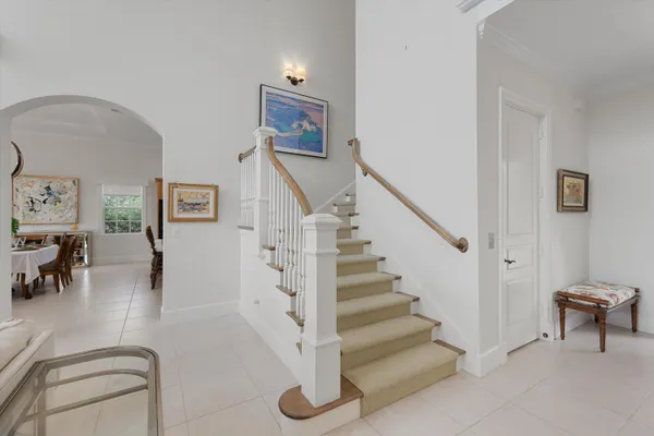 a view of entryway and hall