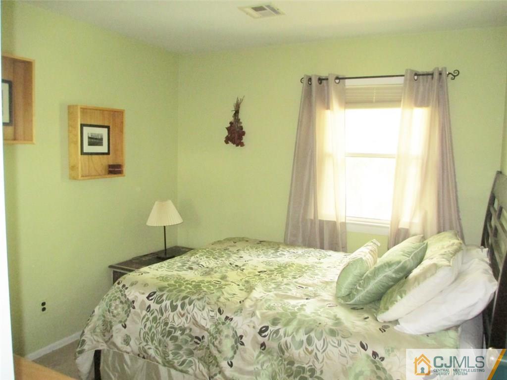 1328 Seneca Road North Brunswick, NJ 08902 - Photo 13 of 19 Gallery Image 13