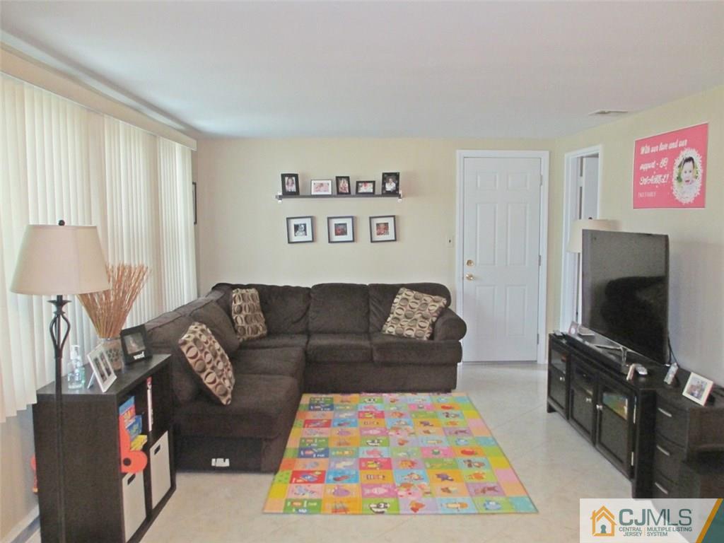 1328 Seneca Road North Brunswick, NJ 08902 - Photo 8 of 19 Gallery Image 8