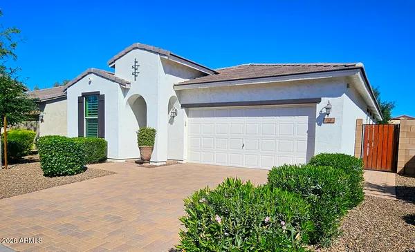 $585,000 | 140 East Bernie Lane, Gilbert, AZ 85295