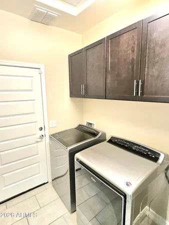 $585,000 | 140 East Bernie Lane, Gilbert, AZ 85295