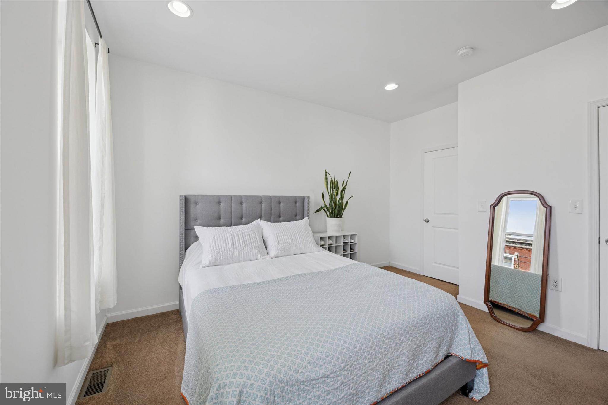 1836 Mifflin Street Philadelphia, PA 19145 - Photo 12 of 19