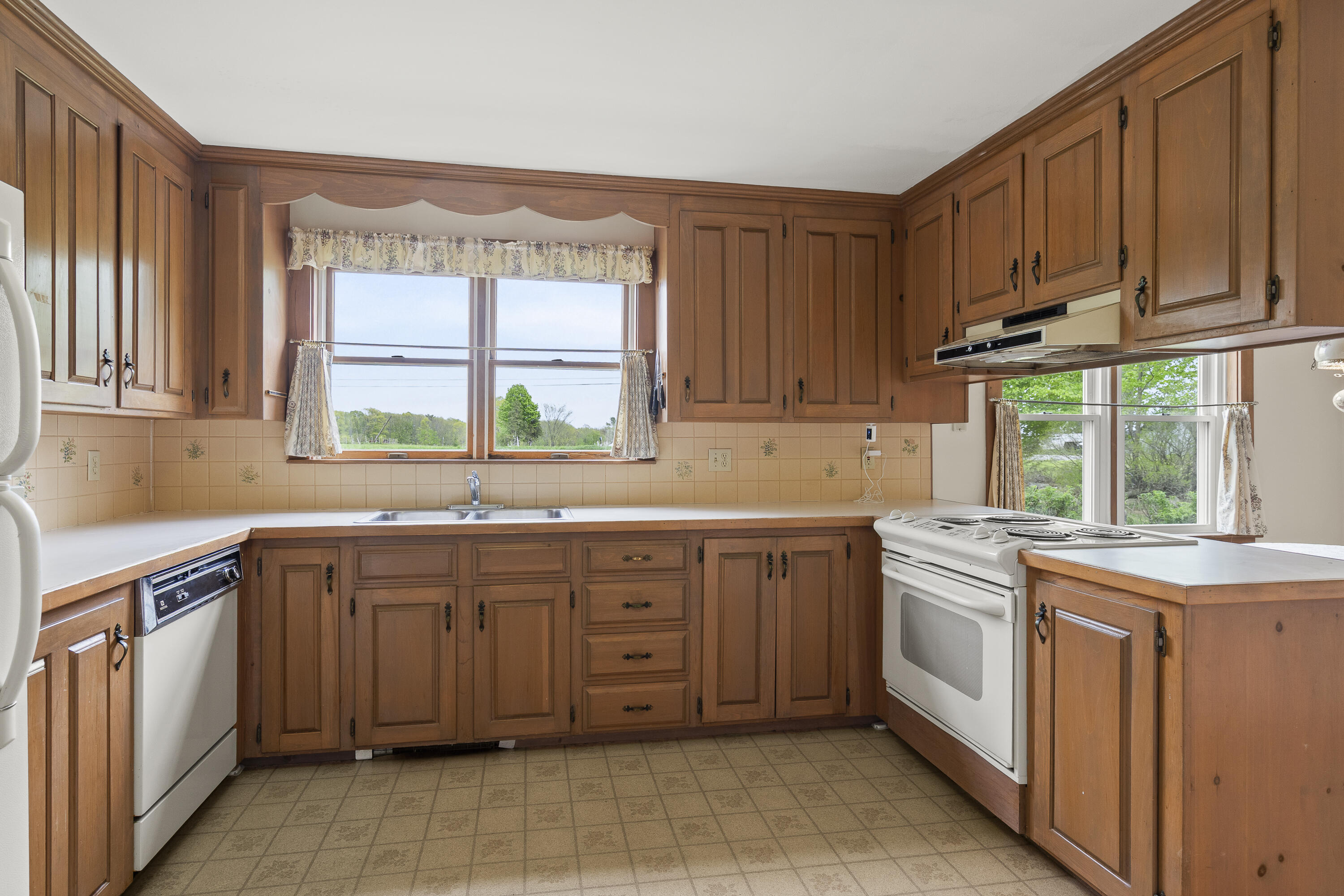 386 Upper E Pond Road Nobleboro, ME 04555 - Photo 10 of 59 23-386 Upper East Pond Rd, Nobleboro, ME