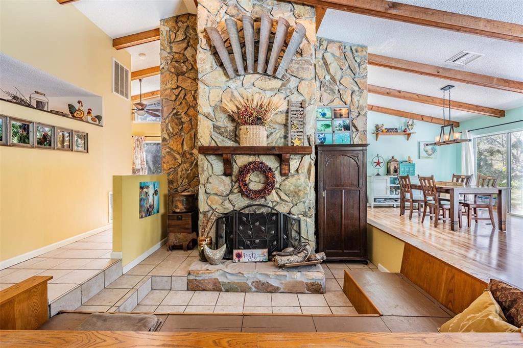 7065 Red Oak Loop New Port Richey, FL 34654 - Photo 9 of 46 Gallery Image 9