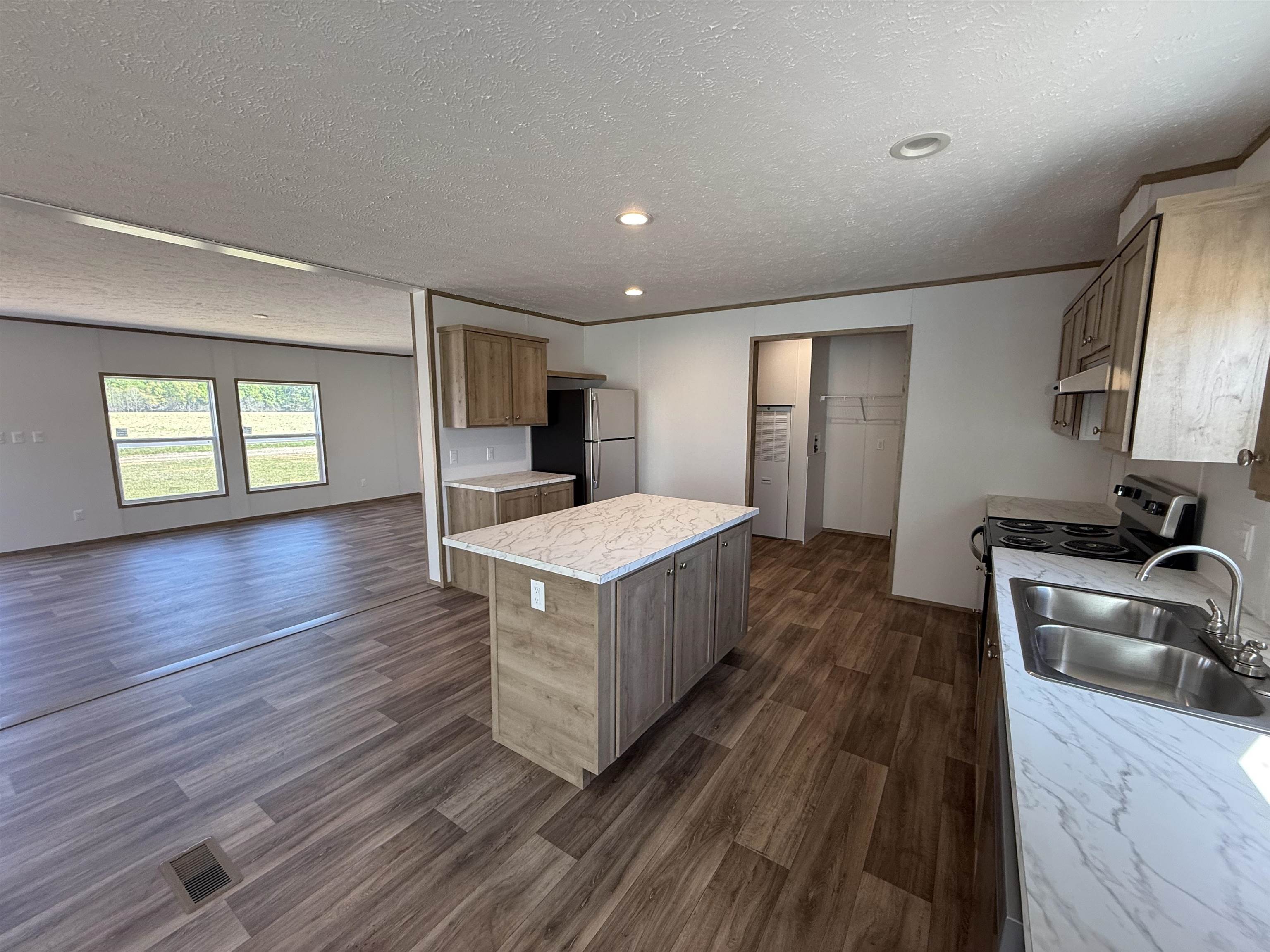 1507 Patty Road Cades, SC 29518 - Photo 11 of 31