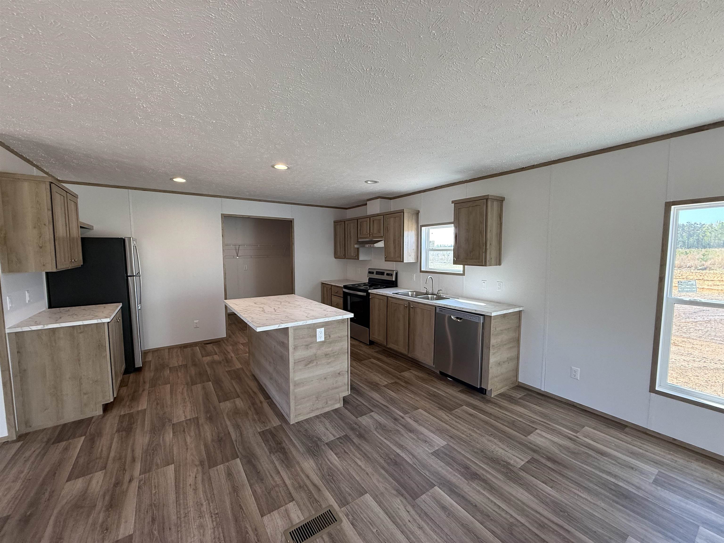 1507 Patty Road Cades, SC 29518 - Photo 9 of 31