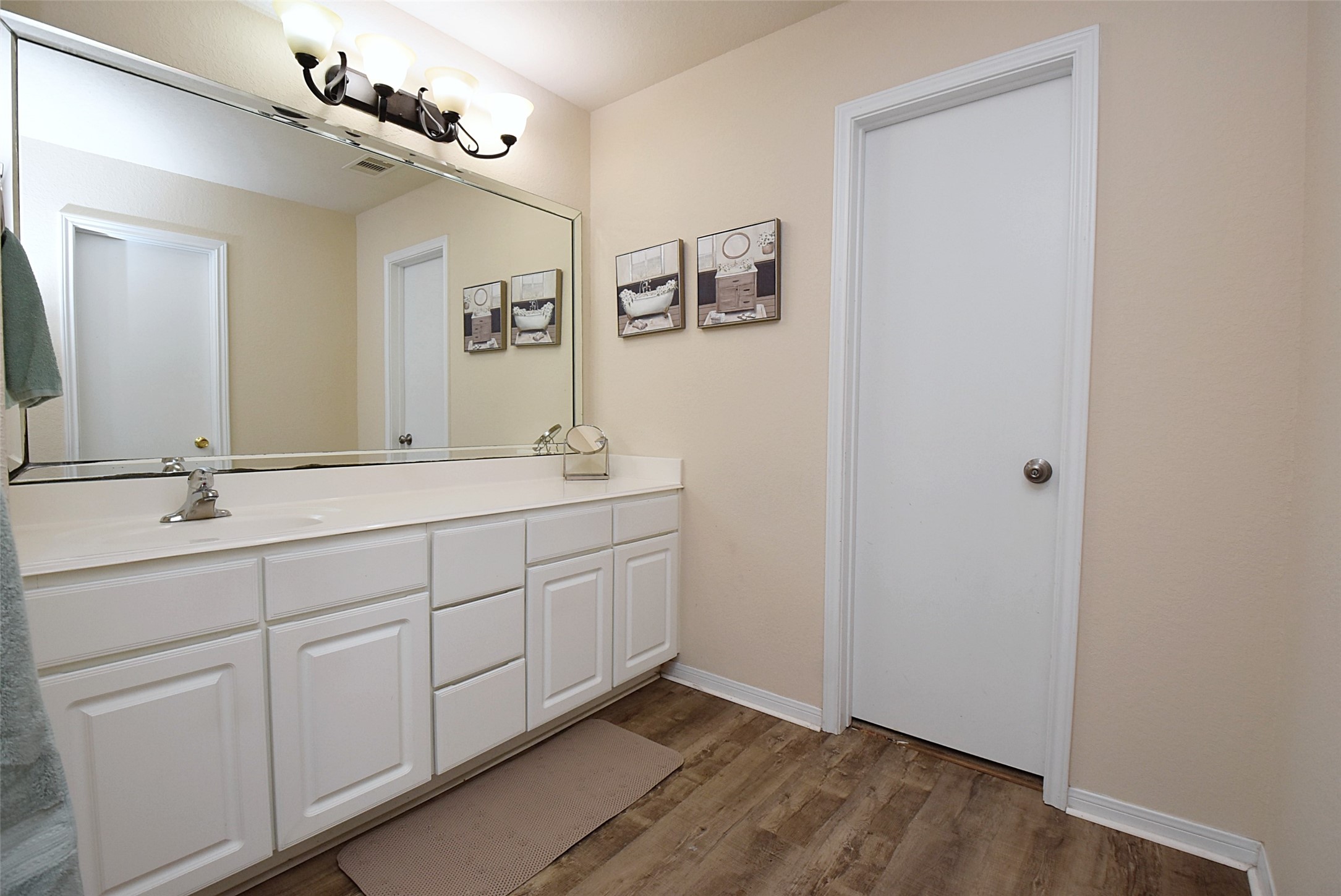 10603 Ince Lane Houston, TX 77040 - Photo 17 of 32