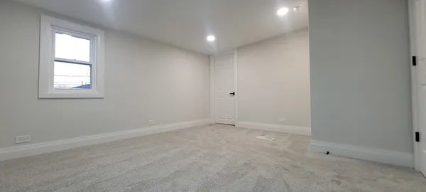 $459,900 | 7501 West Winnemac Avenue, Harwood Heights, IL 60706