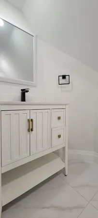$459,900 | 7501 West Winnemac Avenue, Harwood Heights, IL 60706