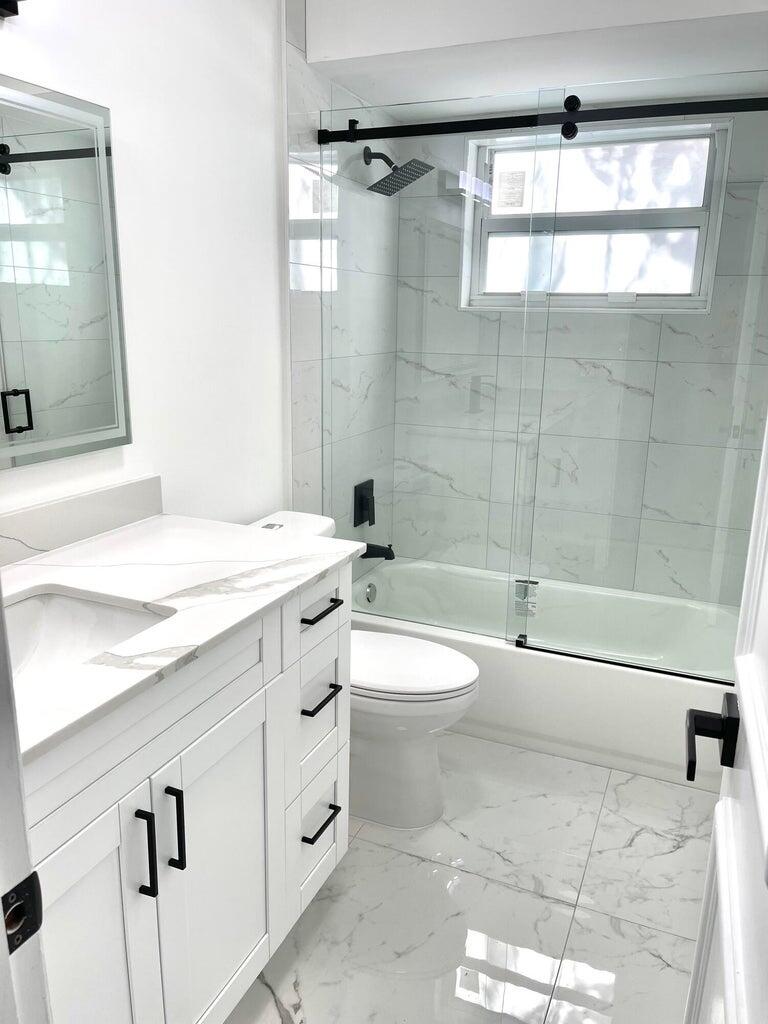 861 Northwest 7th Street Boca Raton, FL 33486 - Photo 9 of 18 20240811192822287956000000-o
