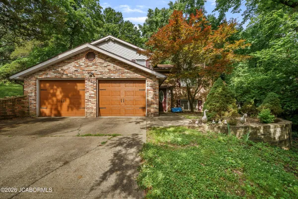 $269,900 | 1910 Brookgreen Drive, Jefferson City, MO 65101