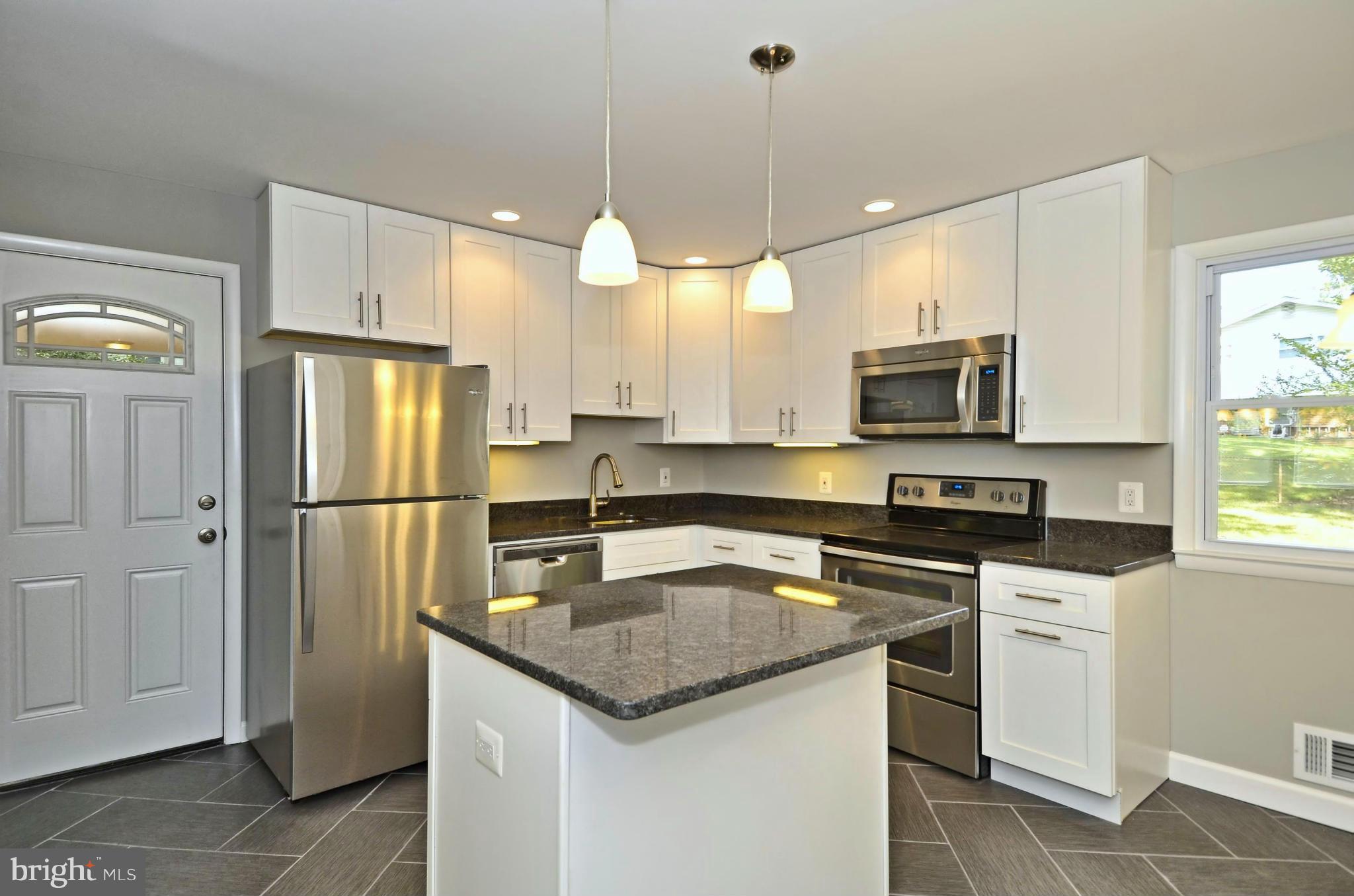 8508 Good Luck Road Lanham, MD 20706 - Photo 3 of 30 Kitchen