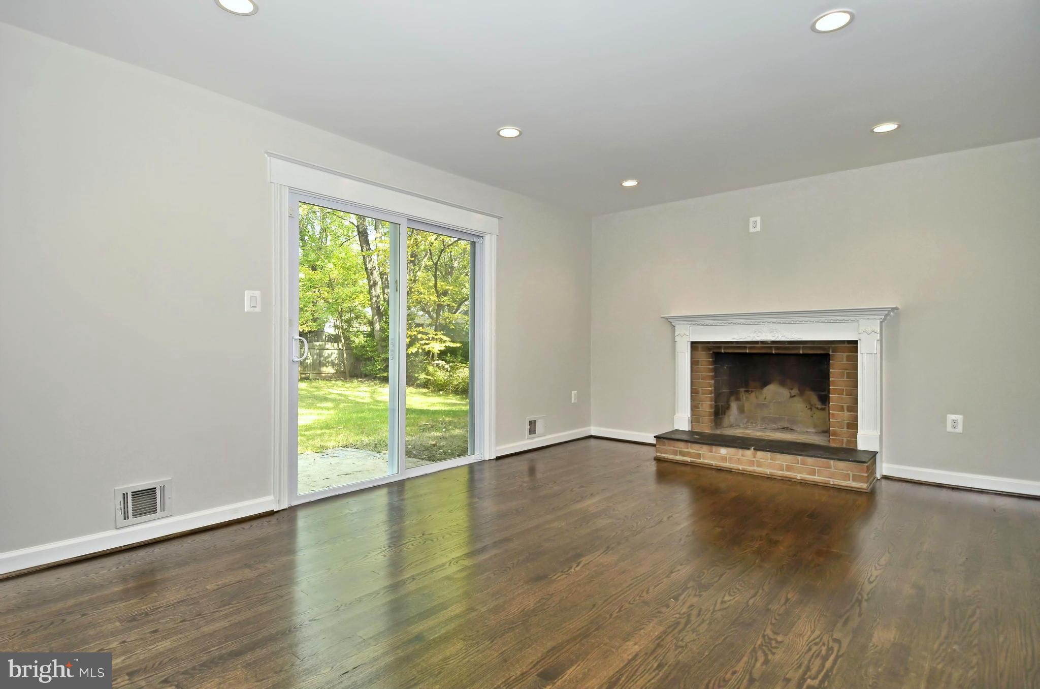 8508 Good Luck Road Lanham, MD 20706 - Photo 9 of 30 Family Room