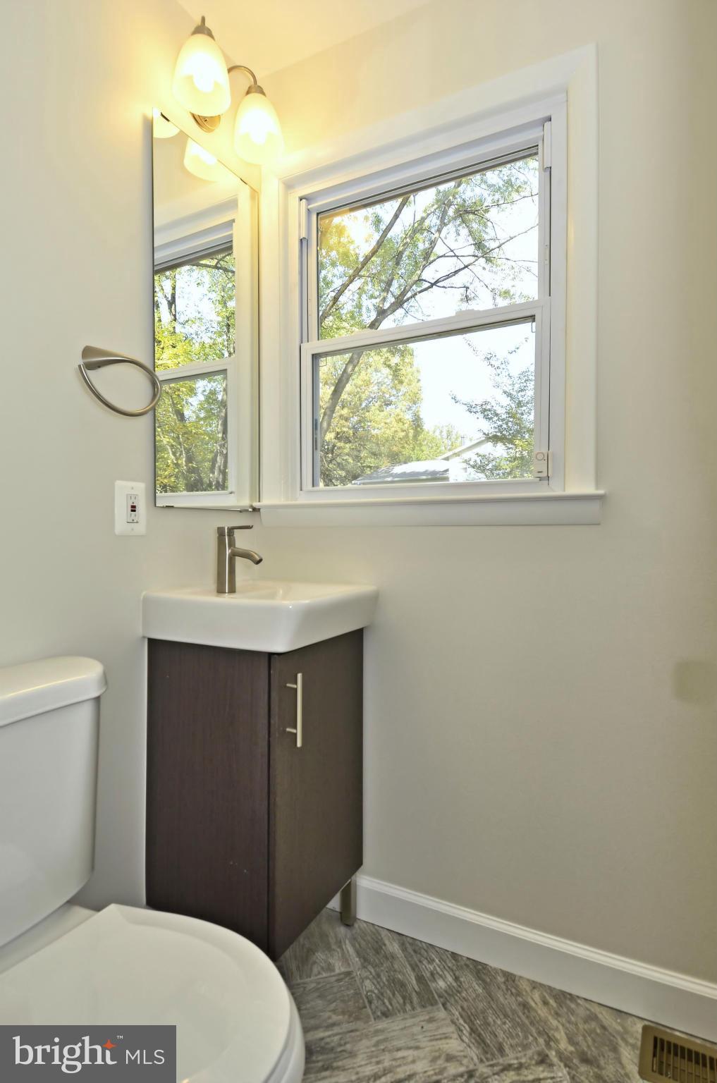 8508 Good Luck Road Lanham, MD 20706 - Photo 10 of 30 Powder Room