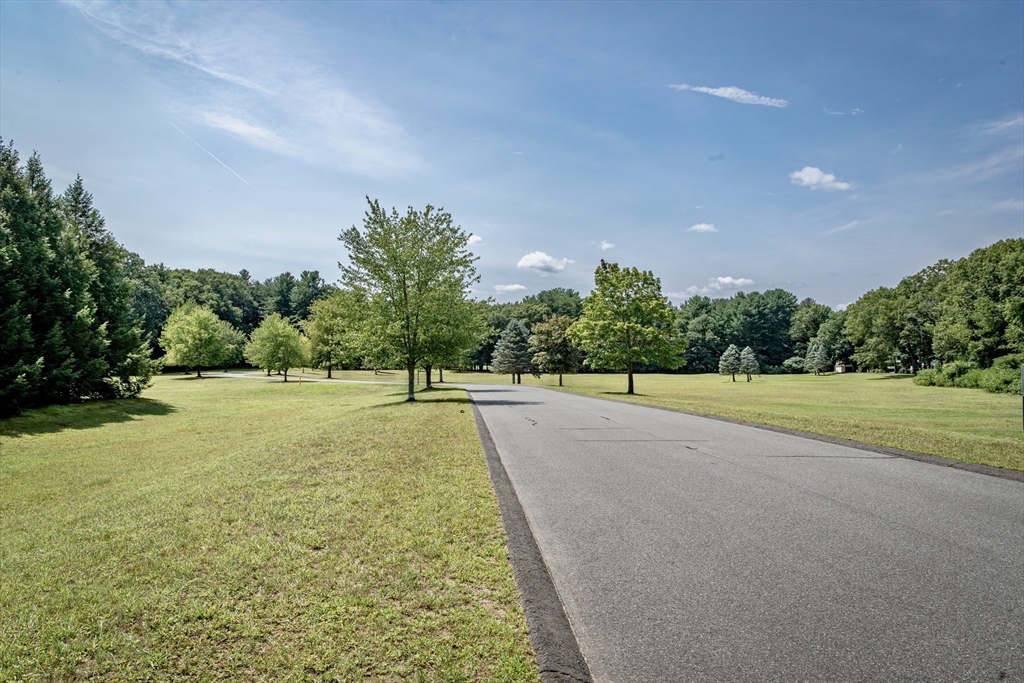 419 Southwick Road, Unit Q70 Westfield, MA 01085 - Photo 31 of 31 Gallery Image 31