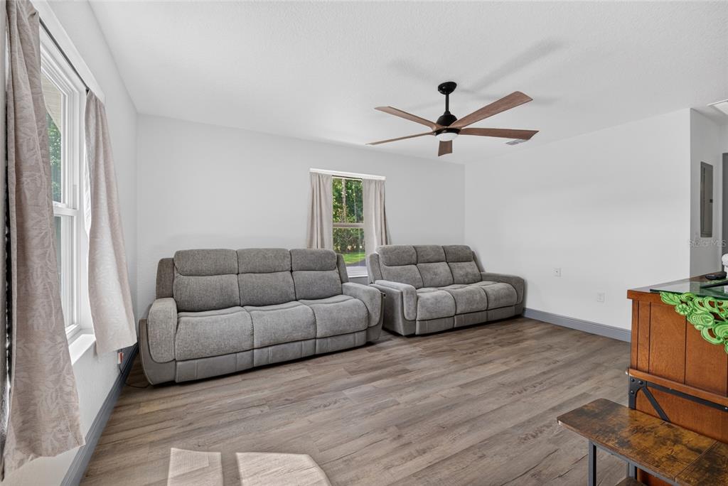 12151 Northeast 52nd Place Road Silver Springs, FL 34488 - Photo 19 of 48 Gallery Image 19