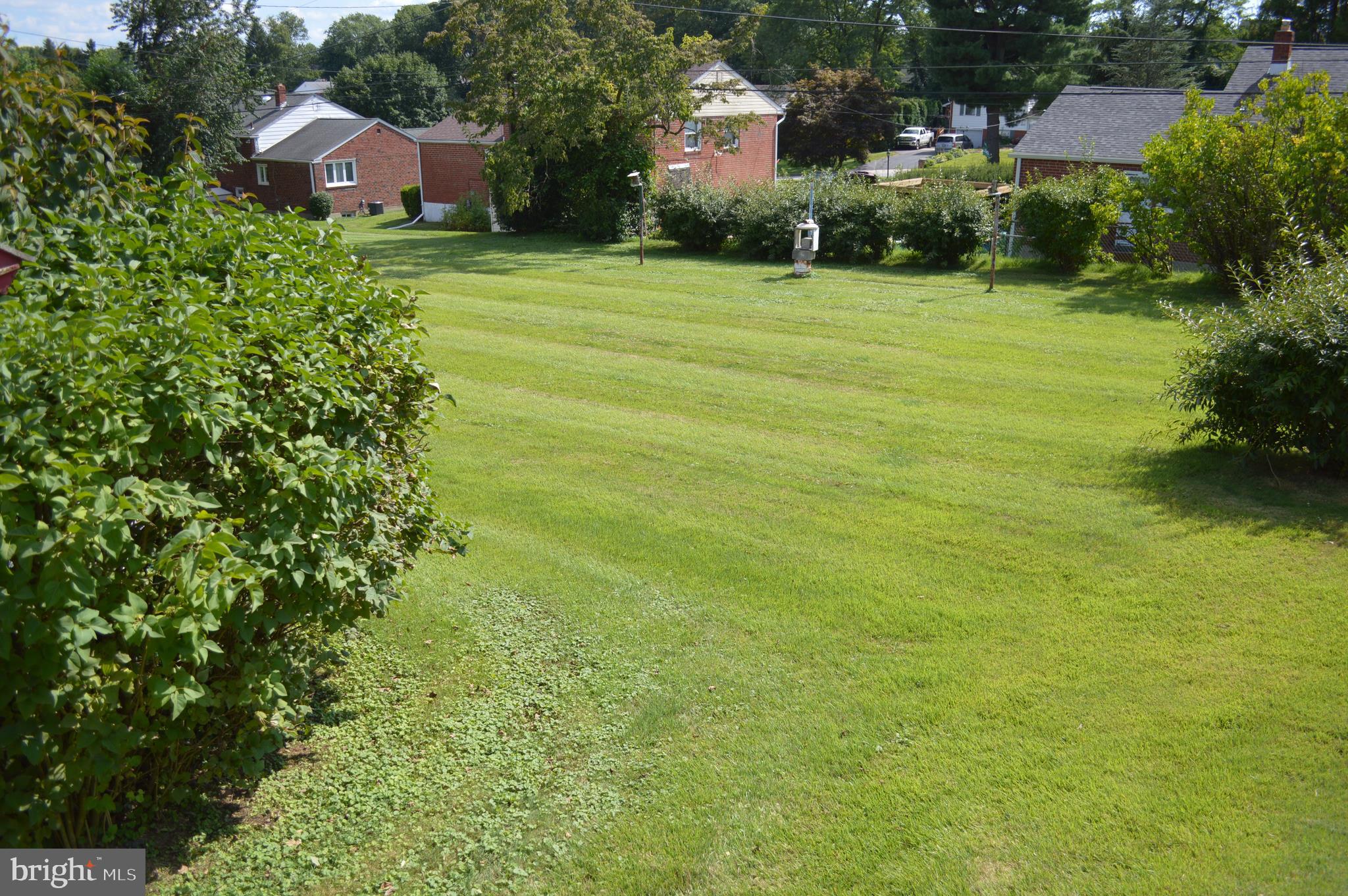 708 Marshall Road Brookhaven, PA 19015 - Photo 25 of 25 Rear yard