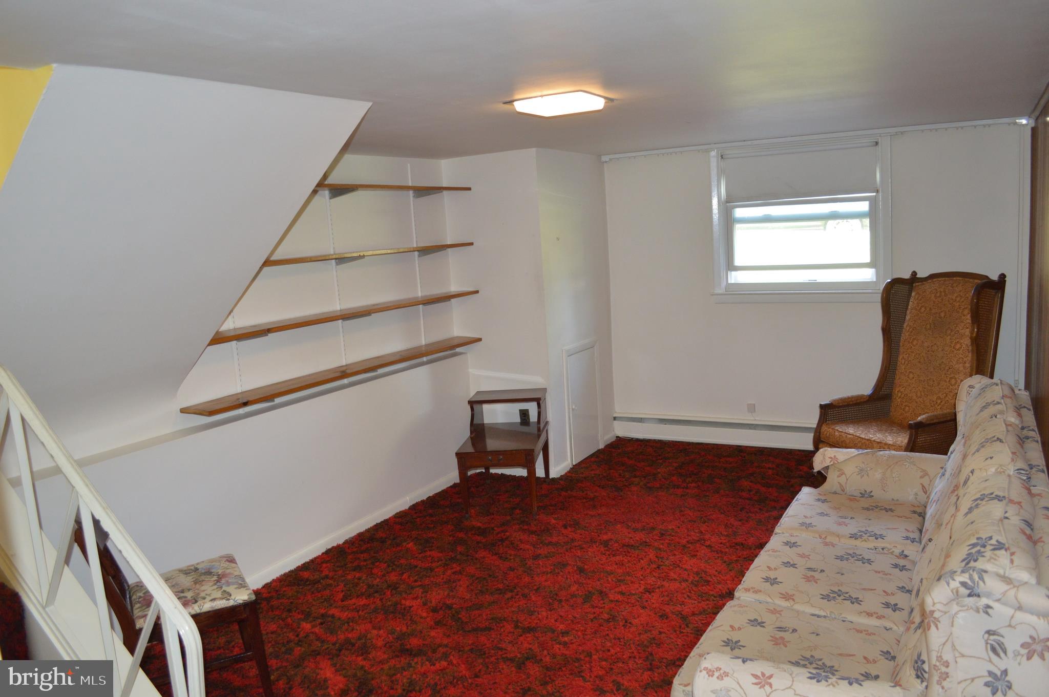 708 Marshall Road Brookhaven, PA 19015 - Photo 10 of 25 Family room