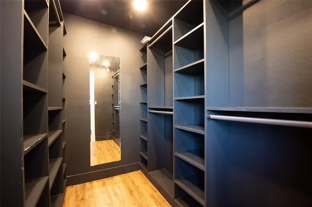 a view of walk in closet