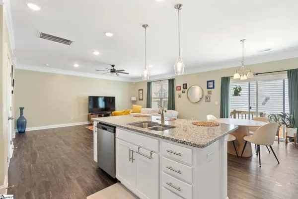 $350,000 | 35 Arnold Mill Road, Simpsonville, SC 29680