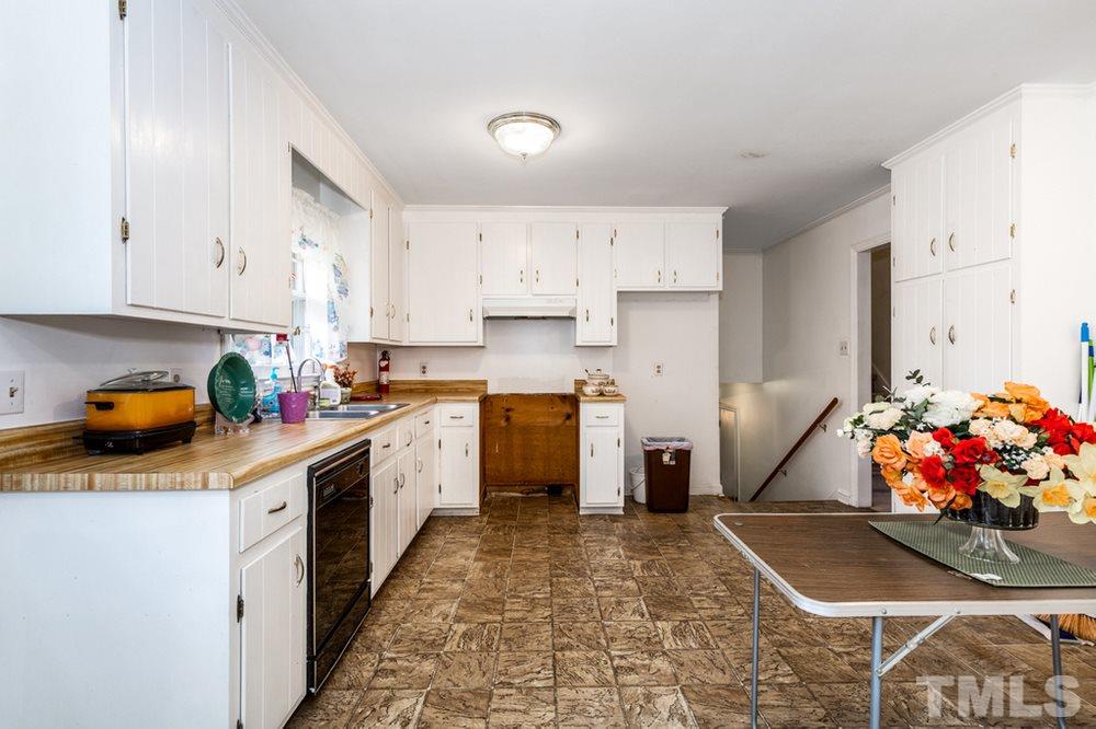 4820 Reigal Wood Road Durham, NC 27712 - Photo 6 of 20 Gallery Image 6