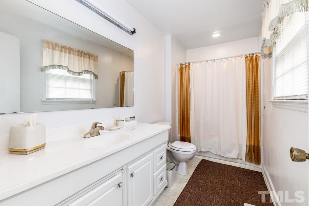 4820 Reigal Wood Road Durham, NC 27712 - Photo 9 of 20 Gallery Image 9
