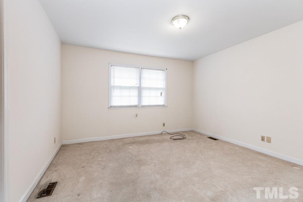 4820 Reigal Wood Road Durham, NC 27712 - Photo 10 of 20 Gallery Image 10