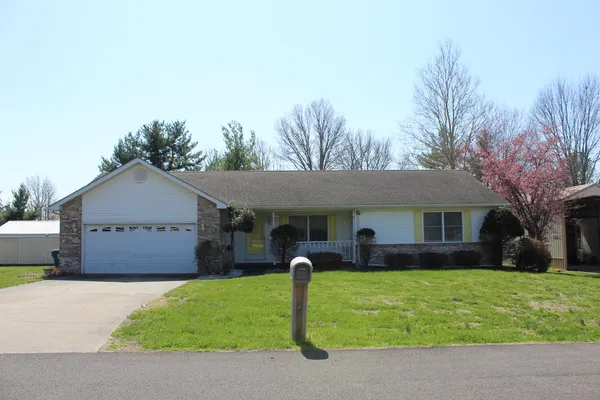 $215,000 | 3107 Apricot Avenue, Mount Vernon, IL 62864