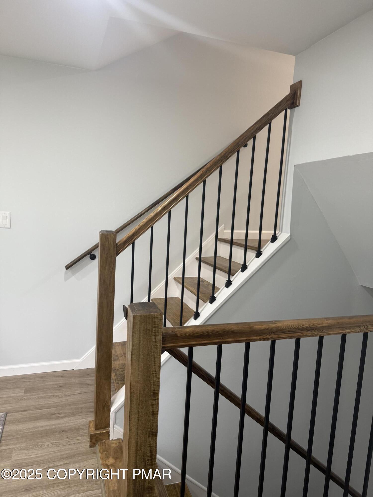 37 Seneca Road Mount Pocono, PA 18344 - Photo 16 of 46 a view of entryway