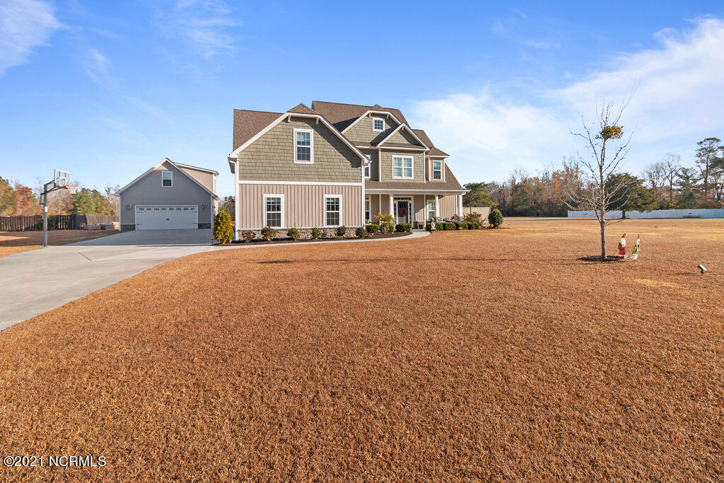 212 Whitecap Lake Road Jacksonville, NC 28540 - Photo 3 of 39 IMG_3351