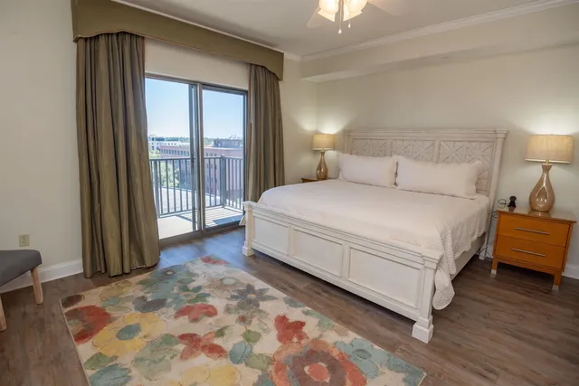 $370,000 | 215 West College Avenue, Unit 905, Tallahassee, FL 32301