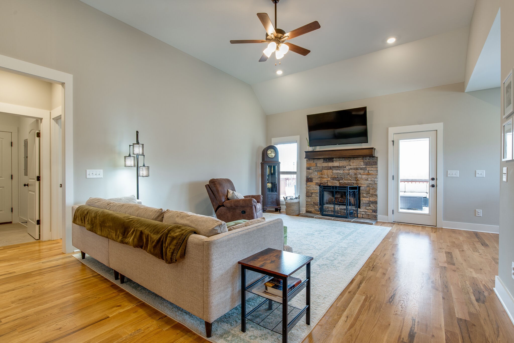 3188 Battle Creek Road Springfield, TN 37172 - Photo 5 of 49 a living room with furniture fireplace and flat screen tv
