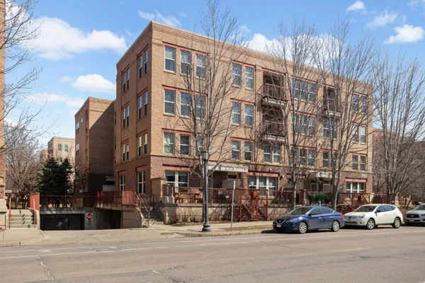 $340,000 | 580 North 2nd Street, Unit 301, Minneapolis, MN 55401
