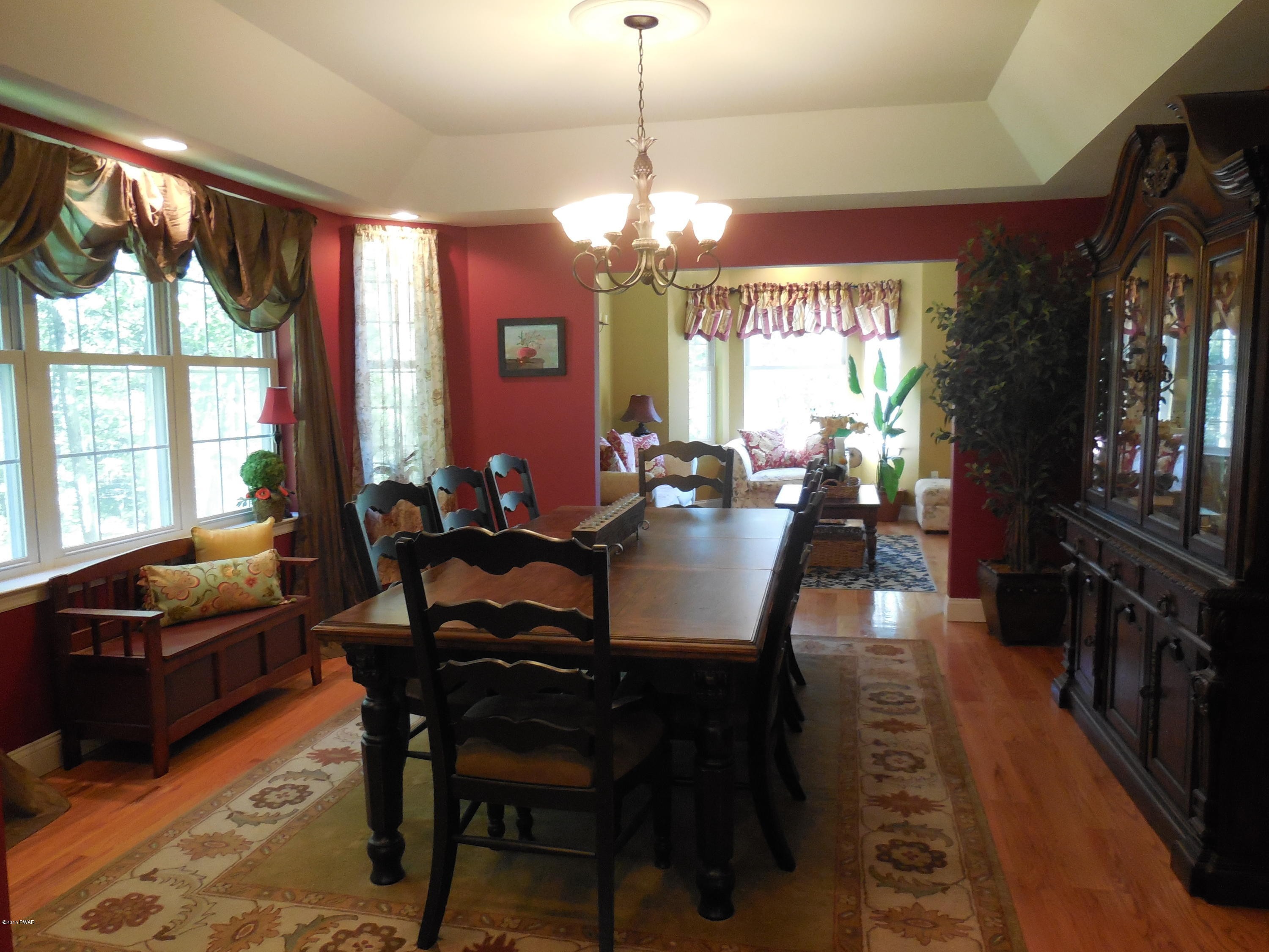 236 Log Tavern Road Milford, PA 18337 - Photo 4 of 71 Gallery Image 4