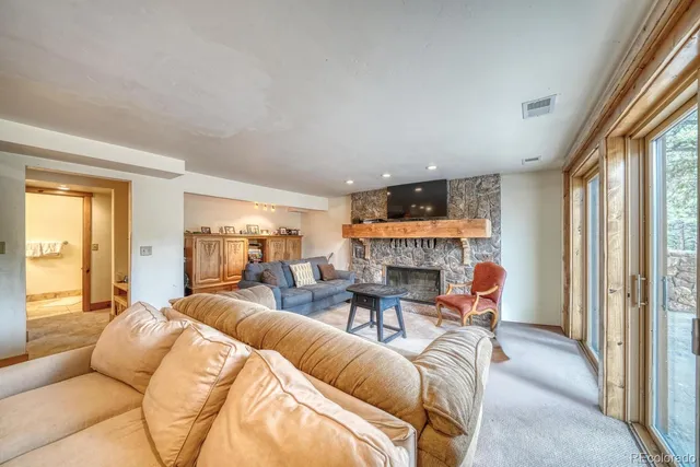 $1,095,000 | 18525 Via Ponderosa Drive, Buena Vista, CO 81211