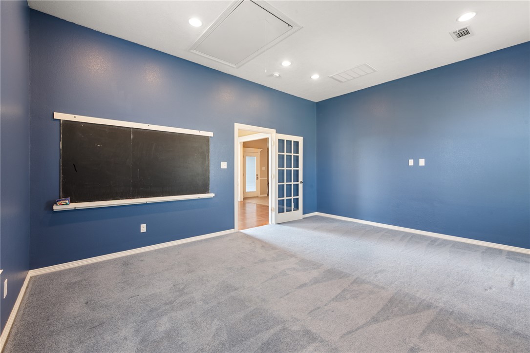 3556 Riata Court Bryan, TX 77808 - Photo 12 of 35